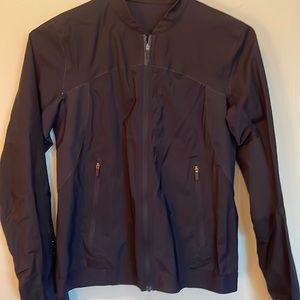 Light weight navy wind breaker